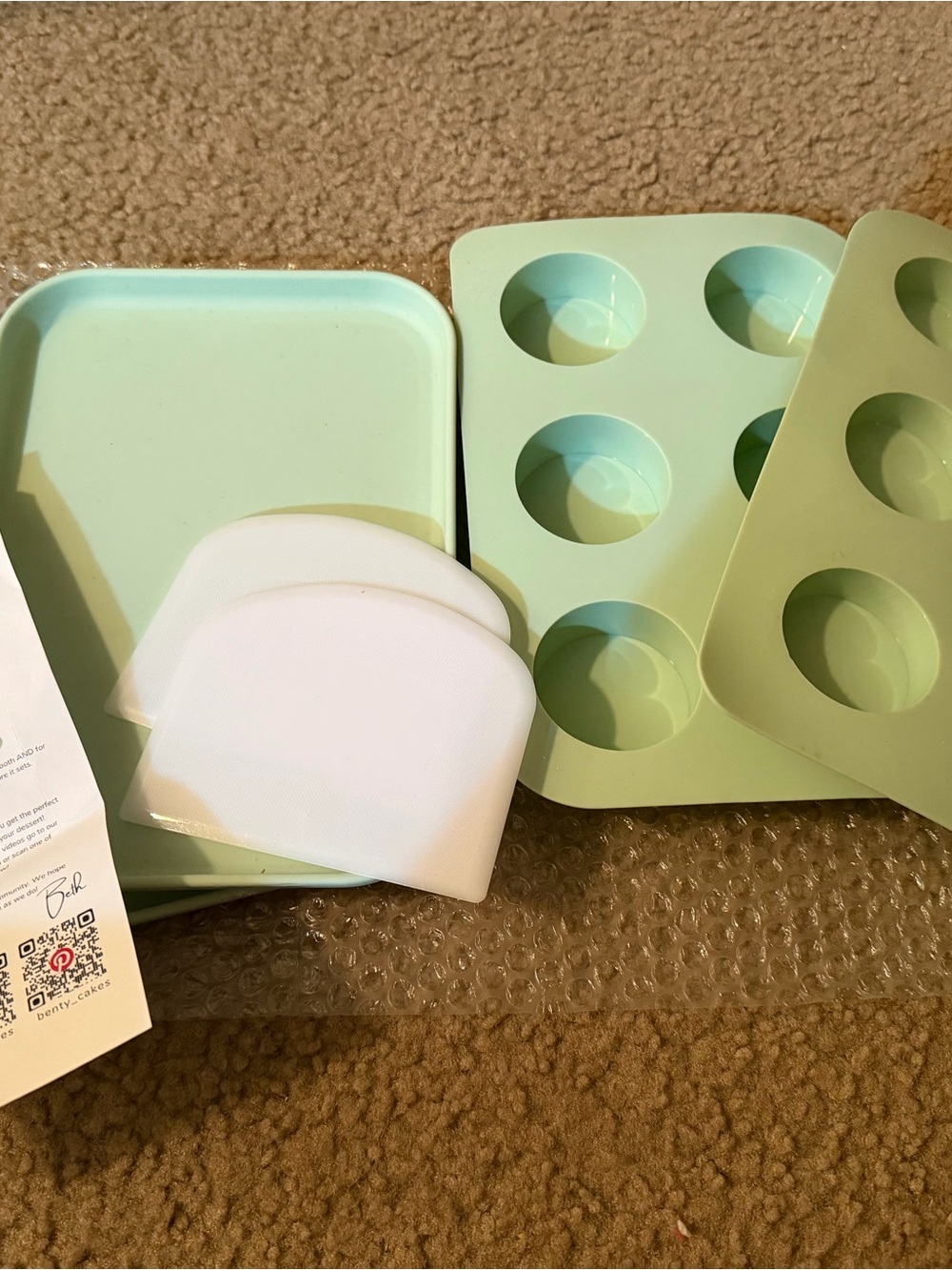 Silicone Benty Cakes (cake pucks) Set. Never used.